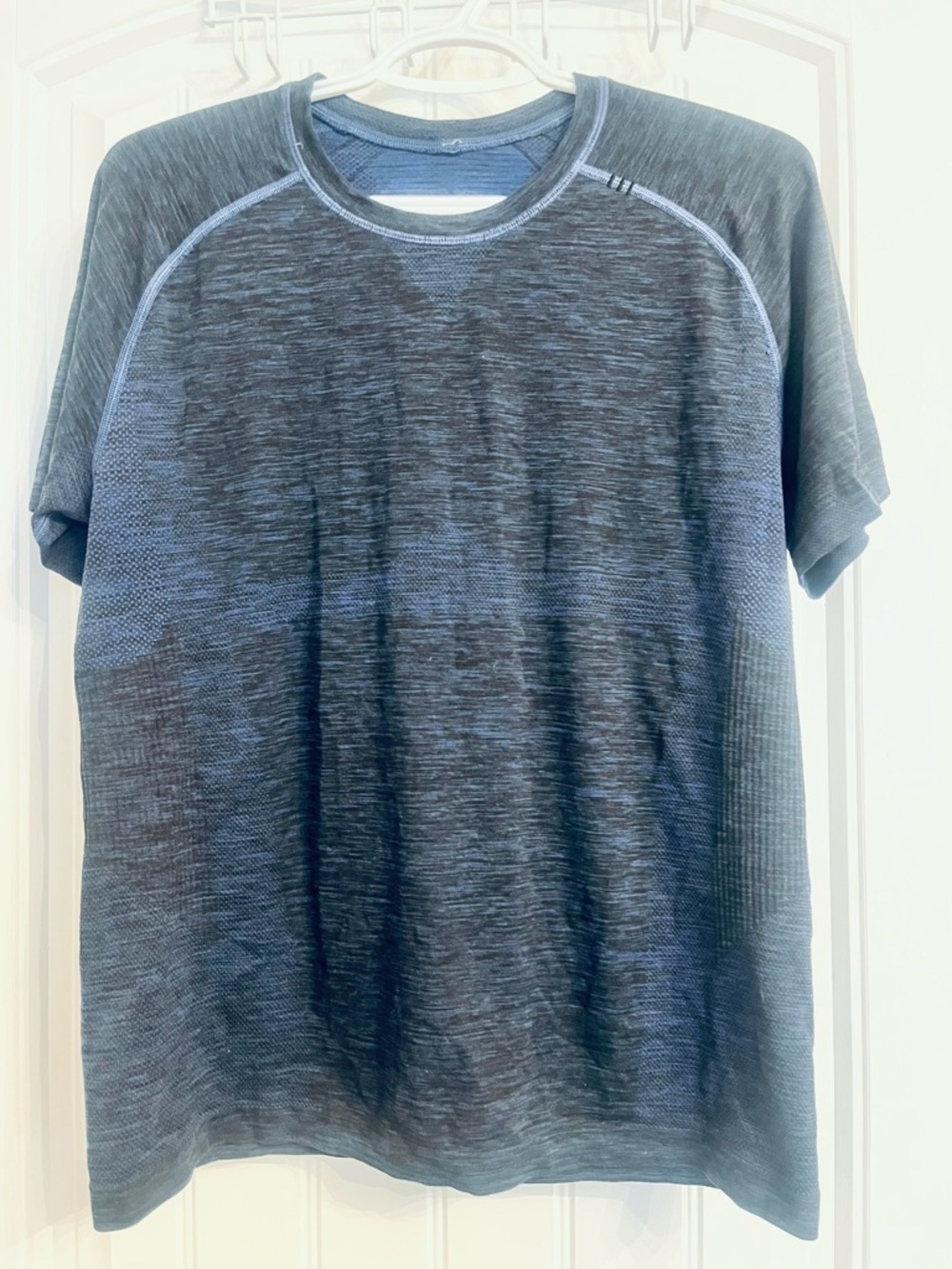 lululemon athletica Men's Short Sleeve Crew Tee